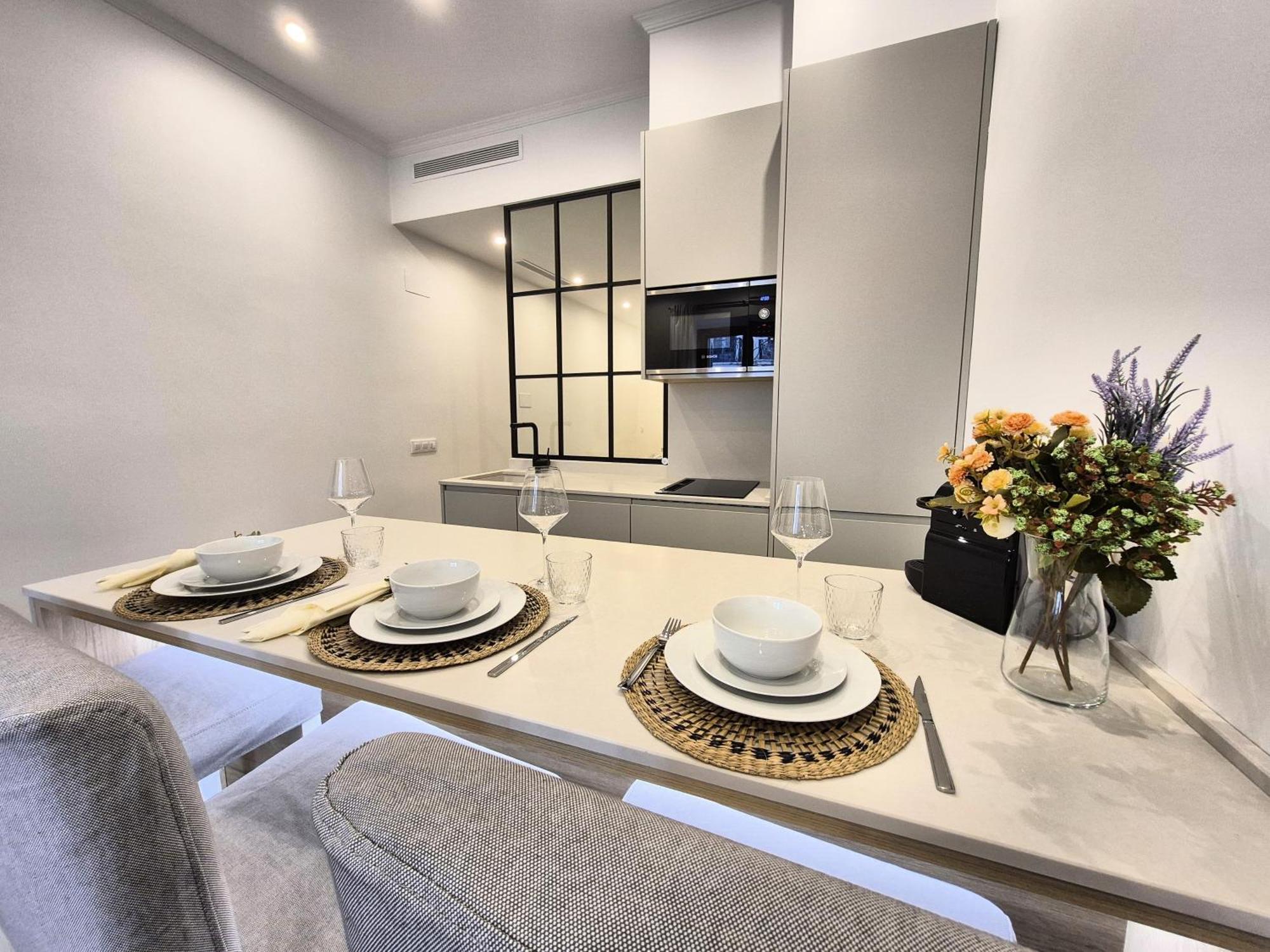 Apartamentos Plaza De Espana Мадрид Екстер'єр фото