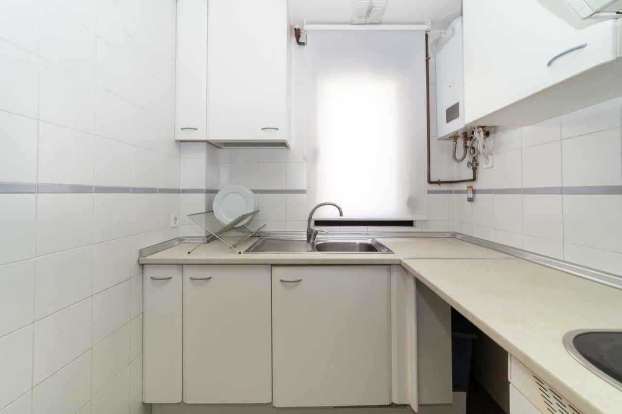 Apartamentos Plaza De Espana Мадрид Екстер'єр фото